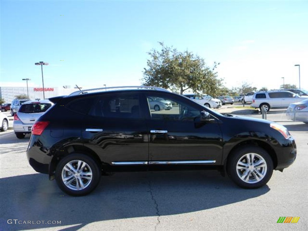 2012 Rogue SV - Super Black / Black photo #4