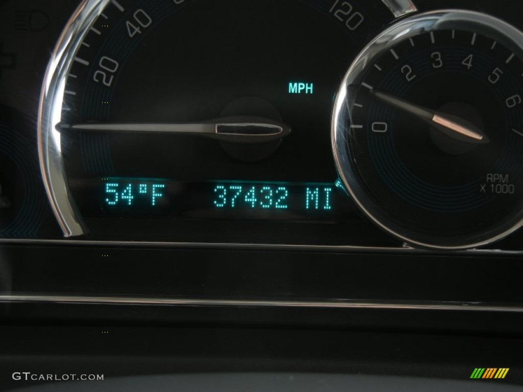 2011 HHR LT - Arctic Ice White / Gray photo #16
