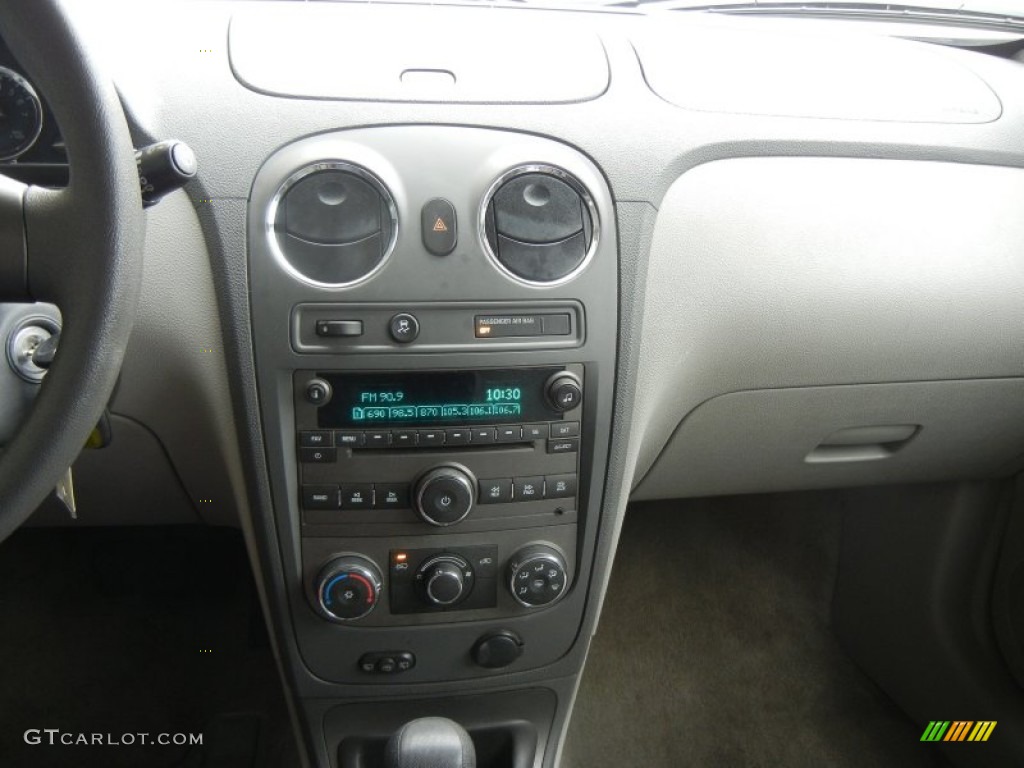 2011 HHR LT - Arctic Ice White / Gray photo #17