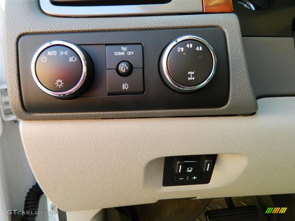 2008 Chevrolet Silverado 3500HD LTZ Crew Cab 4x4 Controls Photo #59672395