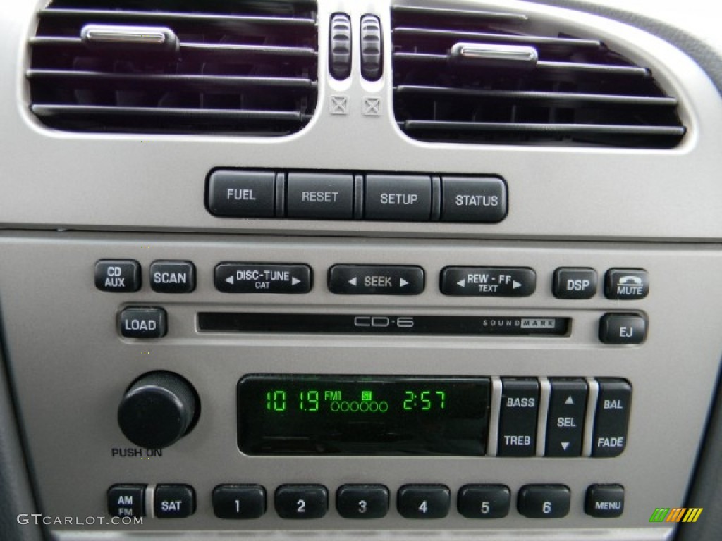 2004 Lincoln LS V8 Controls Photo #59673064