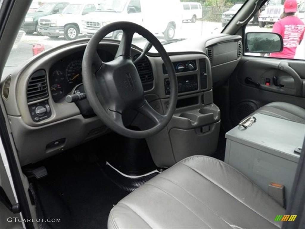 2000 GMC Safari Commercial Dashboard Photos