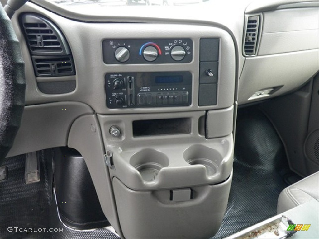 2001 GMC Safari Cargo Van Controls Photos