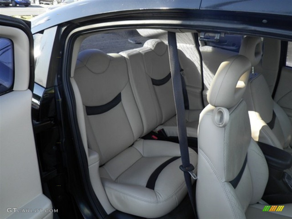 2004 Saturn ION 3 Quad Coupe interior Photo #59675094