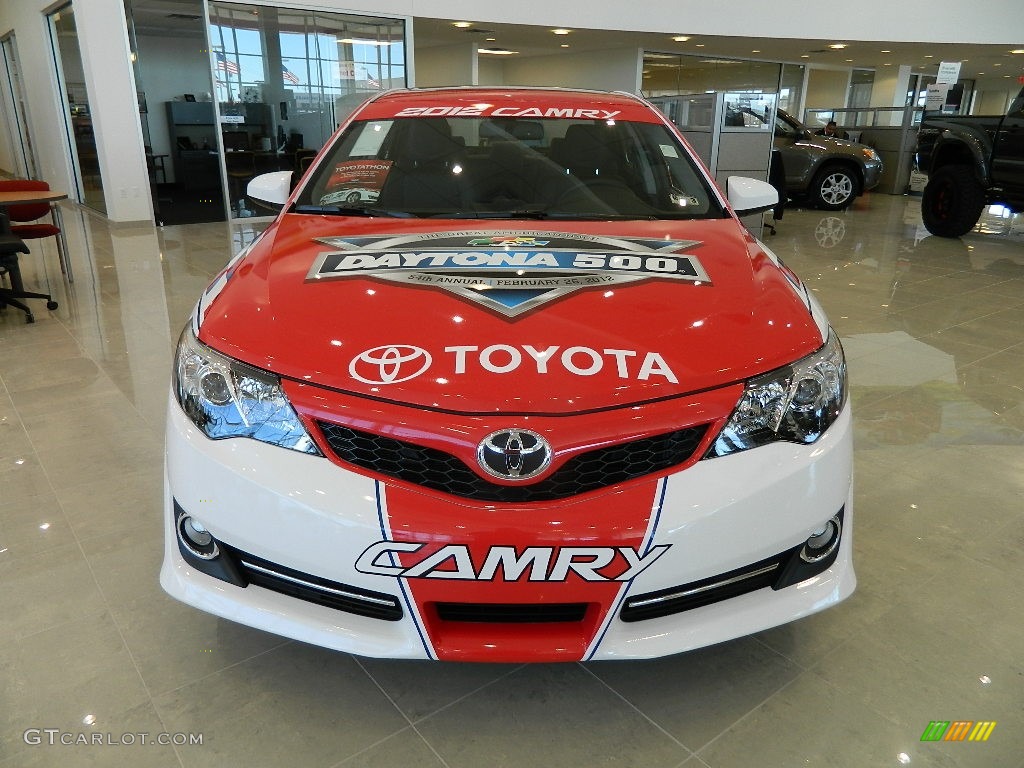 Super White 2012 Toyota Camry SE Exterior Photo #59675377