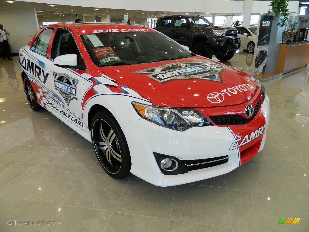 Super White 2012 Toyota Camry SE Exterior Photo #59675392