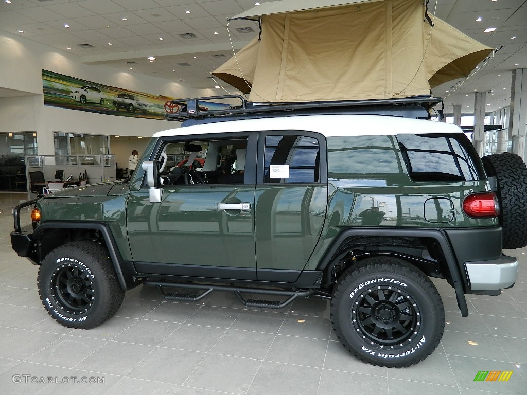 2012 FJ Cruiser 4WD - Army Green / Dark Charcoal photo #7