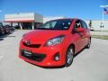 Absolutely Red - Yaris SE 5 Door Photo No. 1