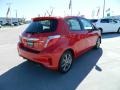 Absolutely Red - Yaris SE 5 Door Photo No. 5