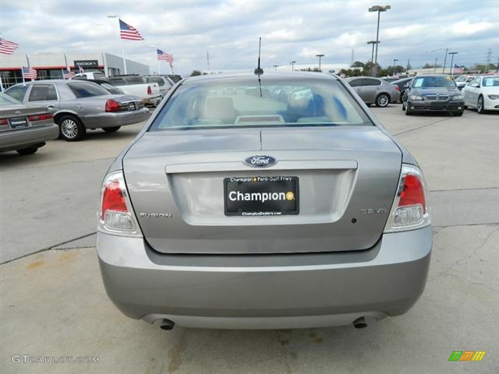 2008 Fusion SE V6 - Vapor Silver Metallic / Medium Light Stone photo #6