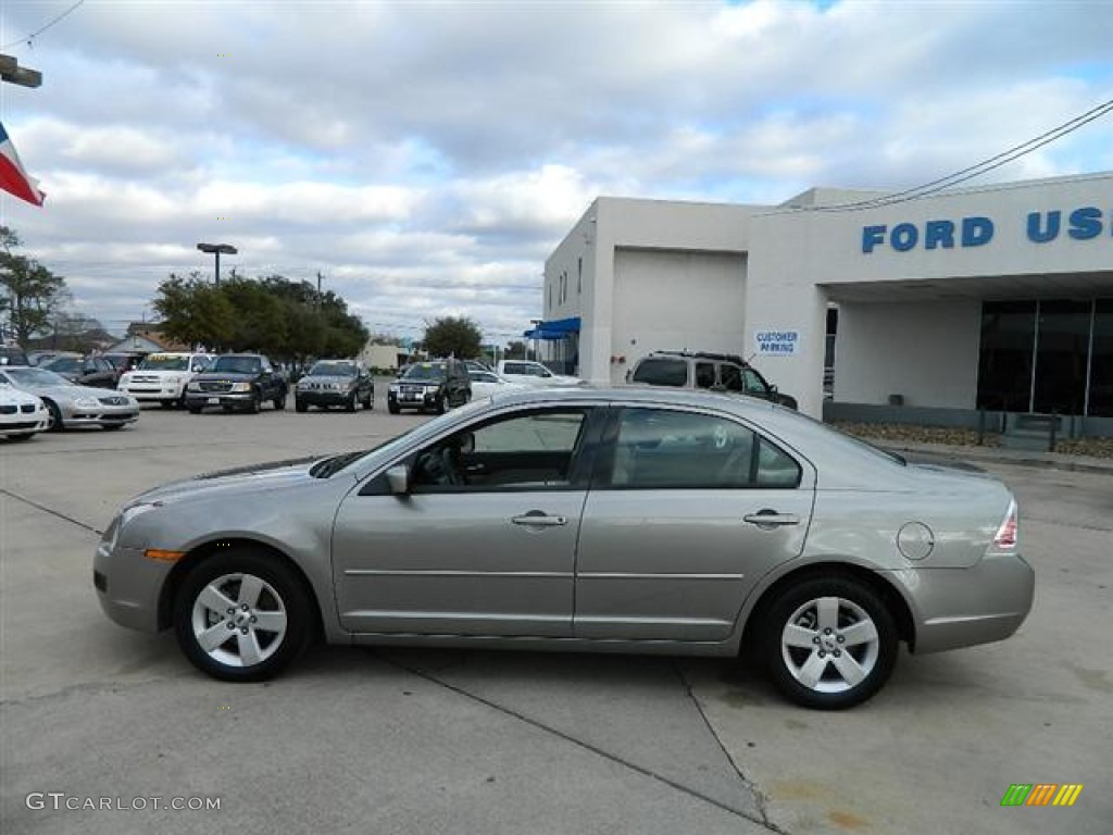 2008 Fusion SE V6 - Vapor Silver Metallic / Medium Light Stone photo #8