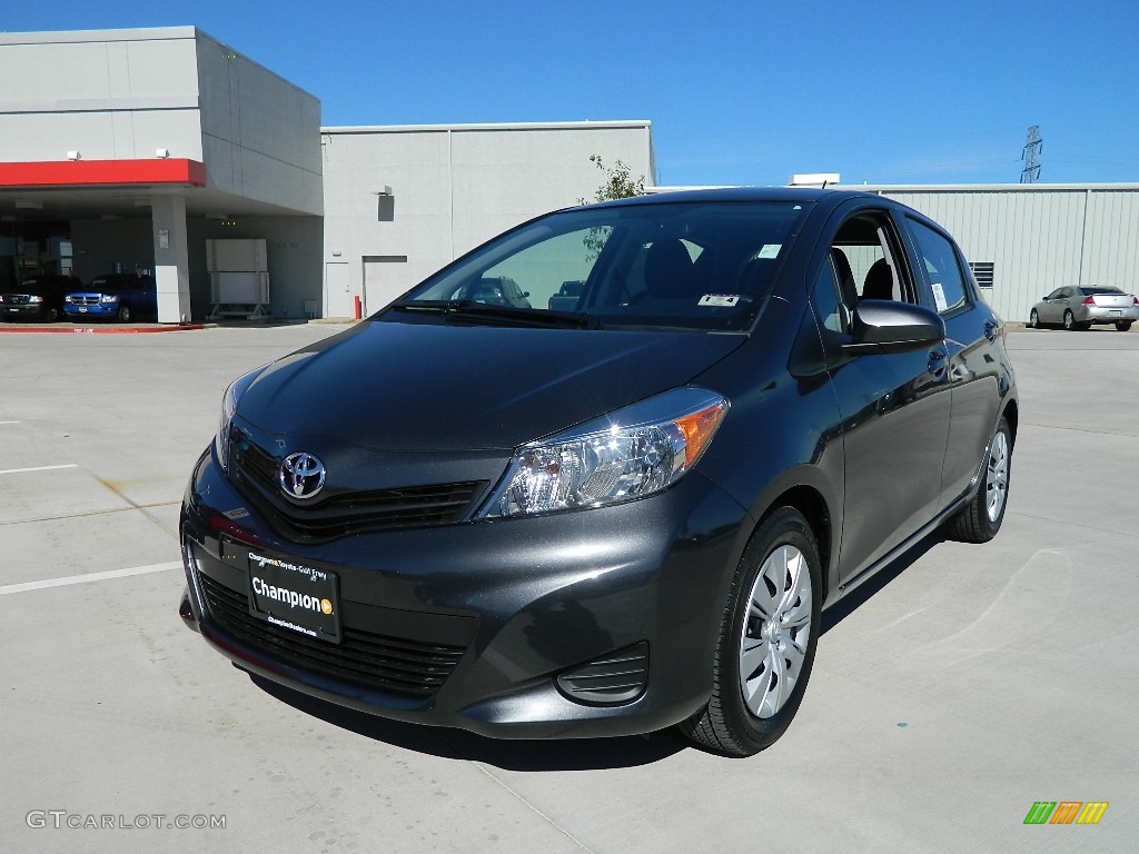 2012 Yaris LE 5 Door - Magnetic Gray Metallic / Ash Gray photo #1