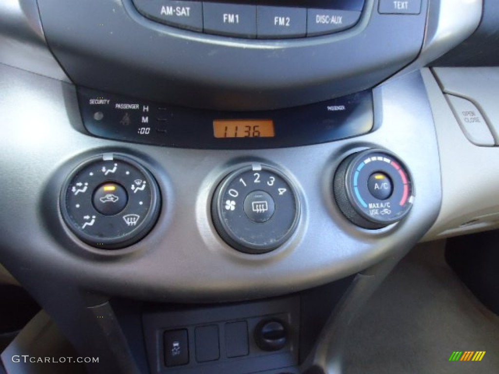 2010 Toyota RAV4 I4 4WD Controls Photo #59677038