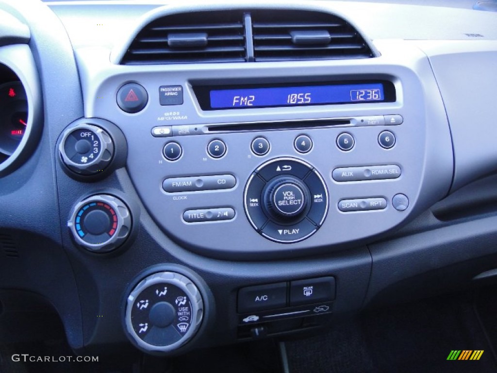 2010 Honda Fit Standard Fit Model Controls Photo #59677735