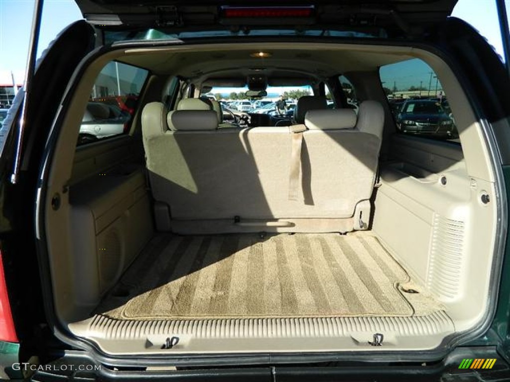 2003 Suburban 1500 LT - Dark Green Metallic / Tan/Neutral photo #10