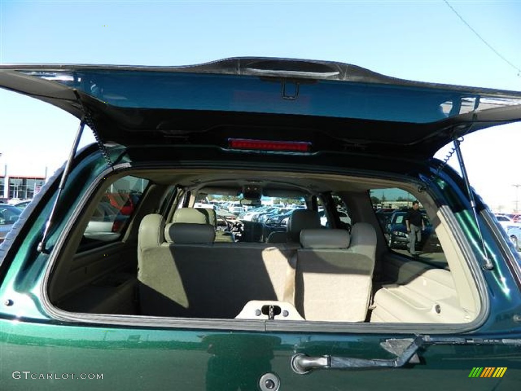 2003 Suburban 1500 LT - Dark Green Metallic / Tan/Neutral photo #11