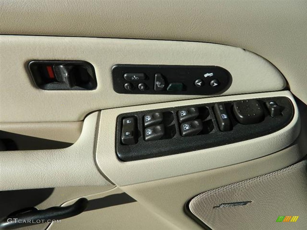 2003 Suburban 1500 LT - Dark Green Metallic / Tan/Neutral photo #19