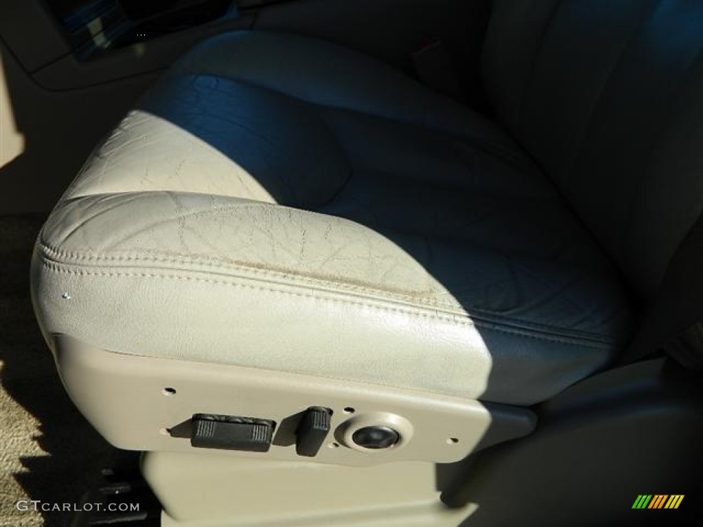 2003 Suburban 1500 LT - Dark Green Metallic / Tan/Neutral photo #20