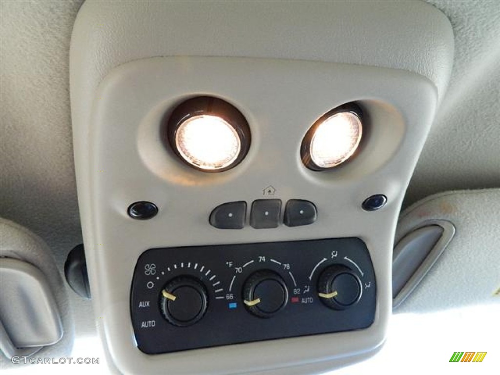 2003 Suburban 1500 LT - Dark Green Metallic / Tan/Neutral photo #24