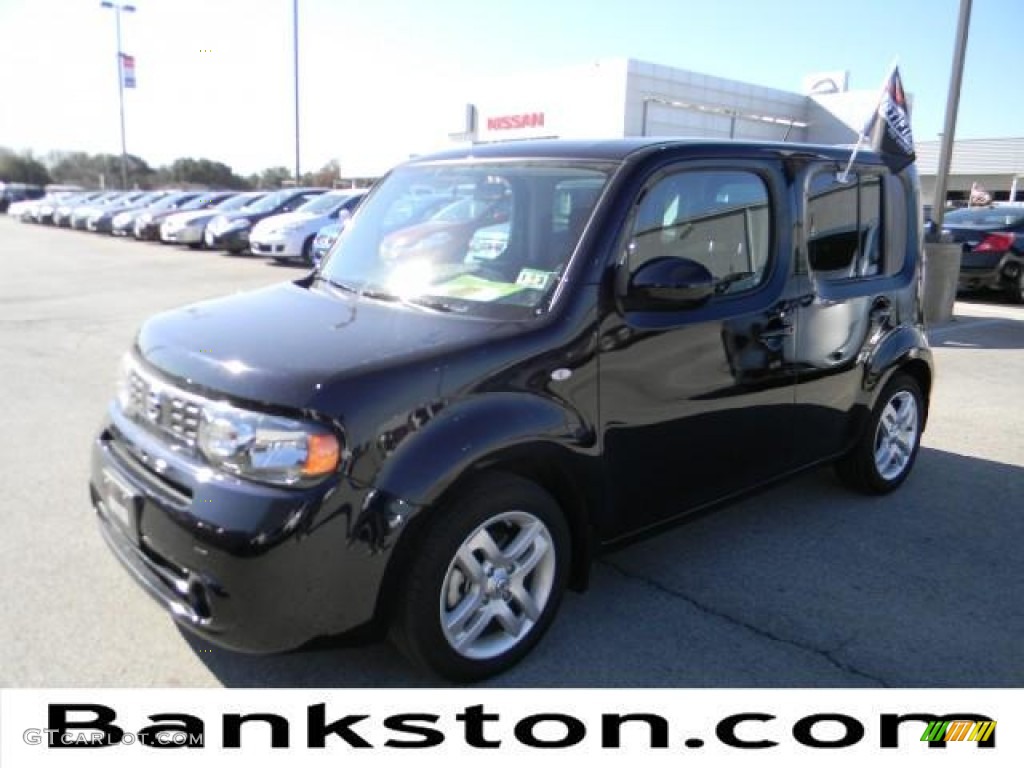 Sapphire Black Pearl Nissan Cube