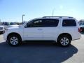 Blizzard White - Armada SE Photo No. 5