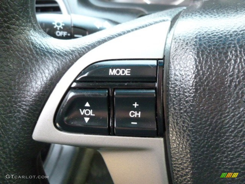 2010 Honda Accord LX-S Coupe Controls Photo #59695952