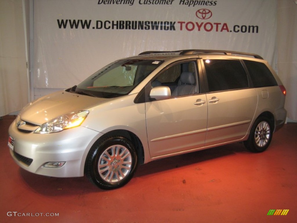 2007 Sienna XLE - Silver Shadow Pearl / Stone photo #1