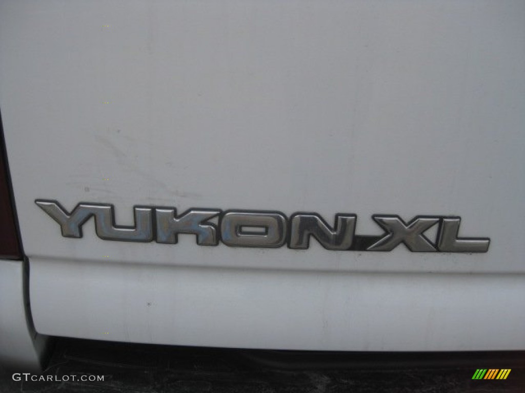2002 GMC Yukon XL SLT 4x4 Marks and Logos Photo #59698508
