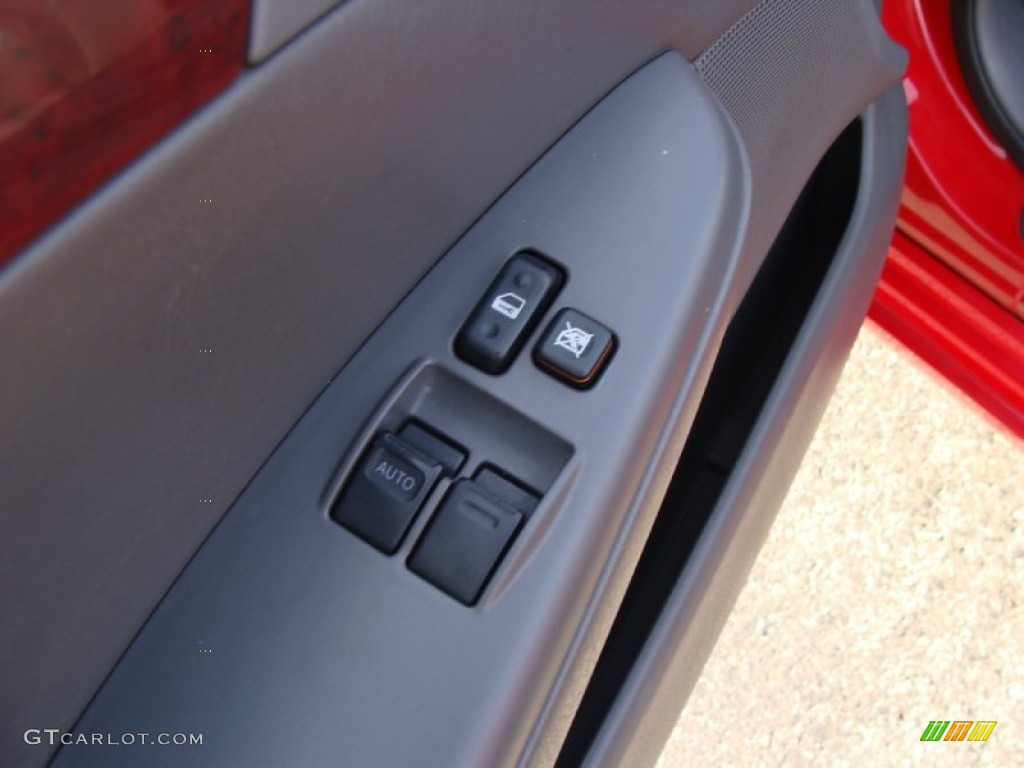 2005 Solara SLE V6 Convertible - Absolutely Red / Dark Stone photo #20