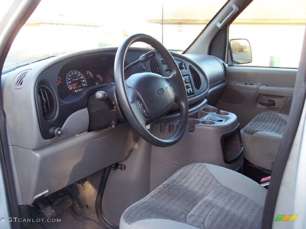 2009 Ford E350 Interior