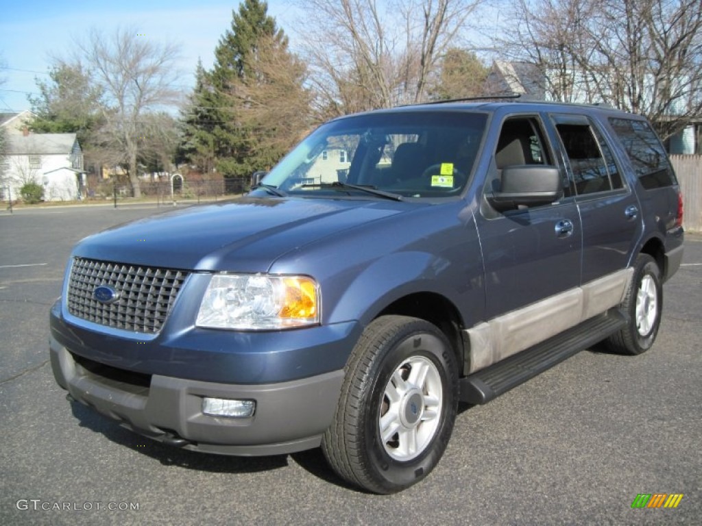 2003 Expedition XLT 4x4 - Medium Wedgewood Blue Metallic / Flint Grey photo #2