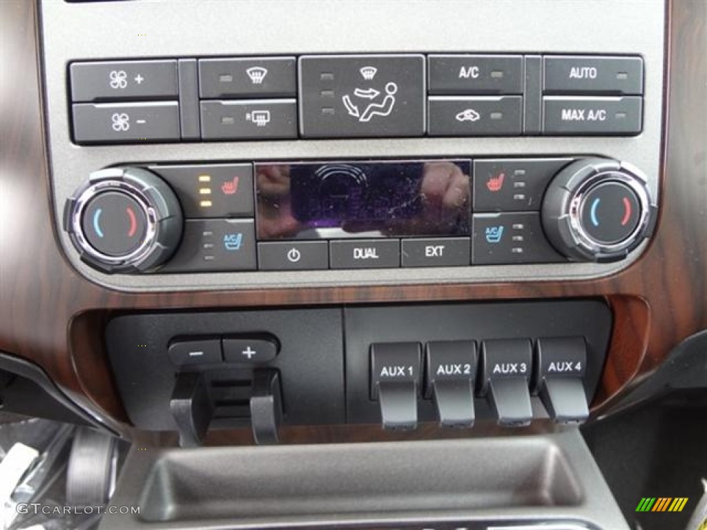 2012 Ford F250 Super Duty Lariat Crew Cab 4x4 Controls Photo #59710746