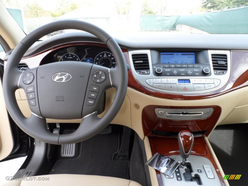2012 Hyundai Genesis 3.8 Sedan Dashboard Photos
