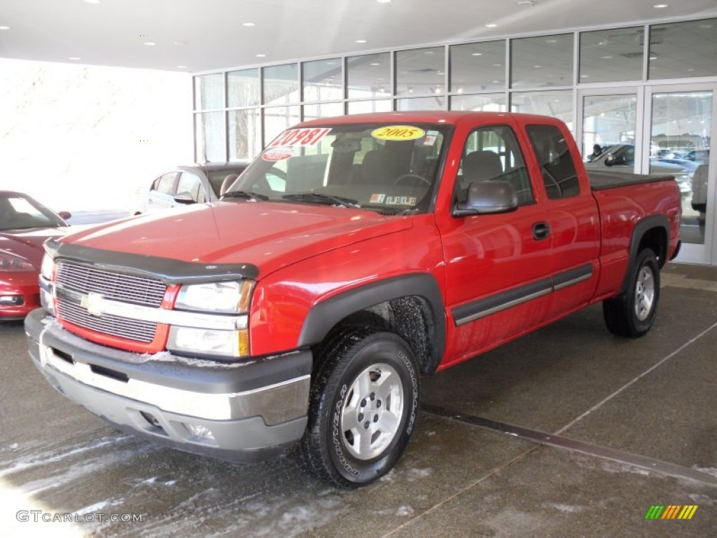2005 Silverado 1500 Z71 Extended Cab 4x4 - Victory Red / Dark Charcoal photo #3