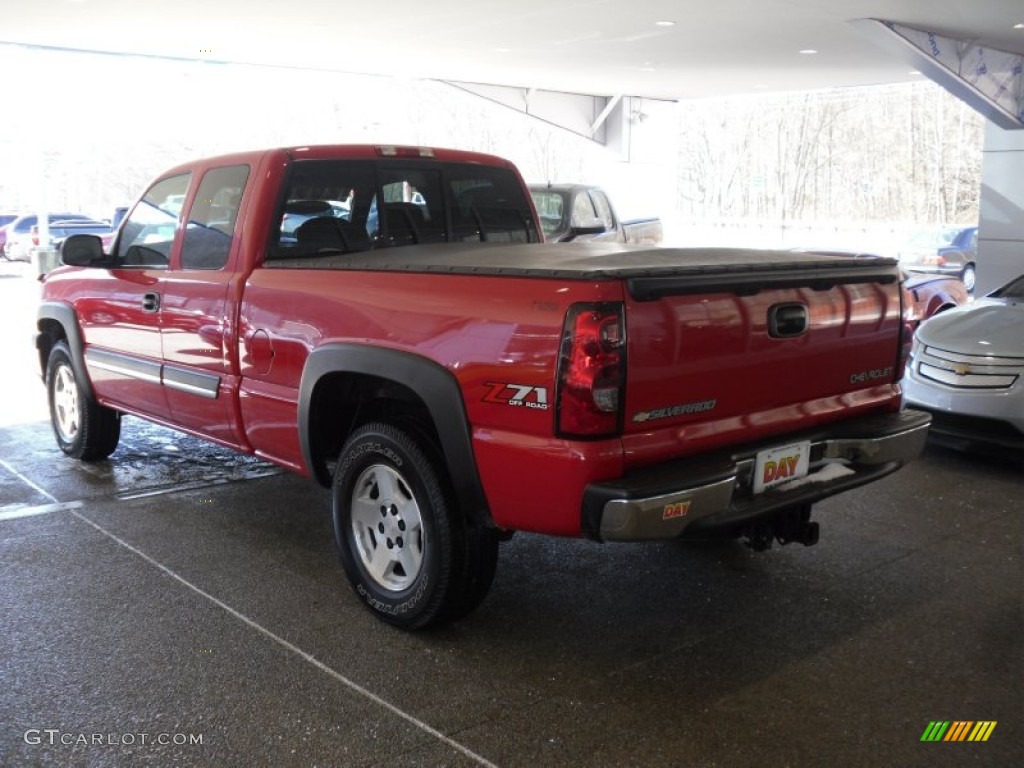 2005 Silverado 1500 Z71 Extended Cab 4x4 - Victory Red / Dark Charcoal photo #4