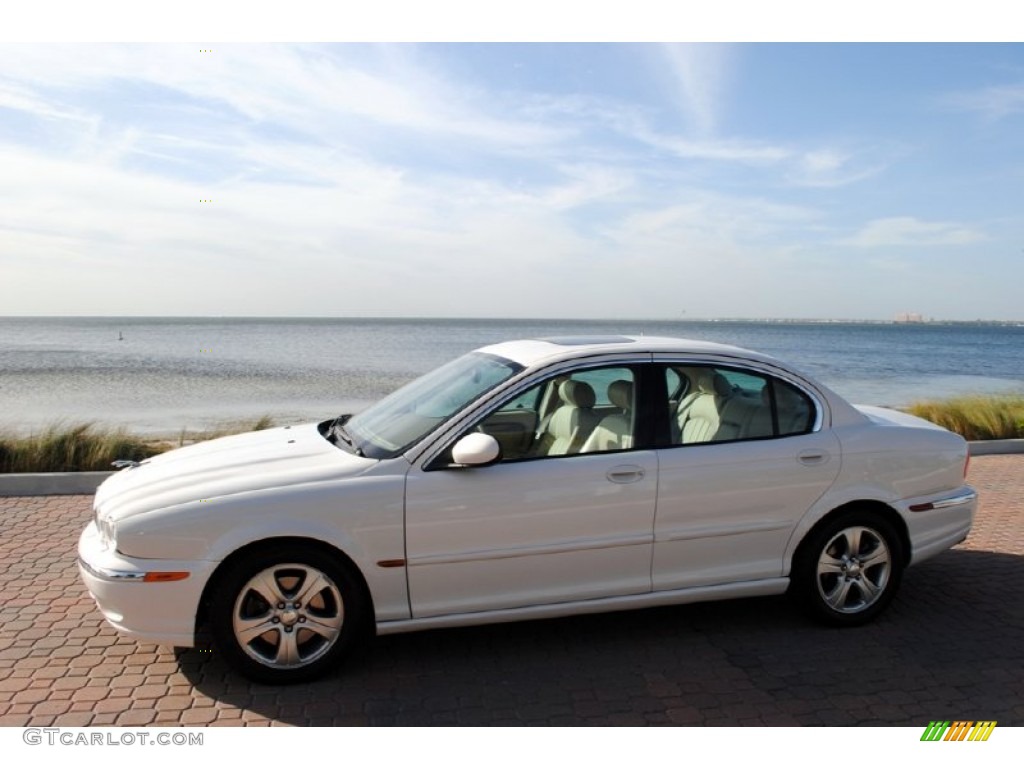 White Onyx 2002 Jaguar X-Type 2.5 Exterior Photo #59718570
