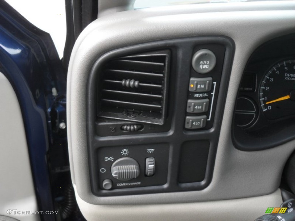 2000 Chevrolet Tahoe LS 4x4 Controls Photos