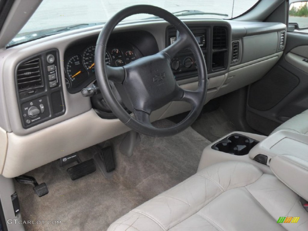 2000 Chevrolet Tahoe LS 4x4 Gray Dashboard Photo #59722731