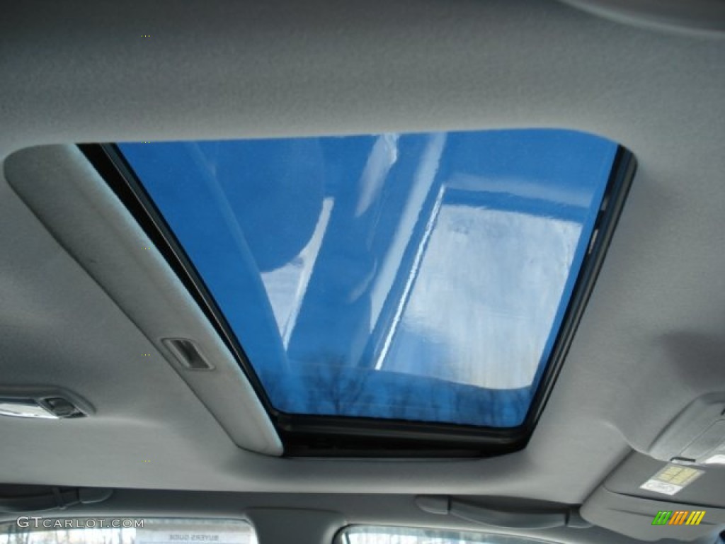 2004 Elantra GLS Sedan - Sterling Silver / Gray photo #21