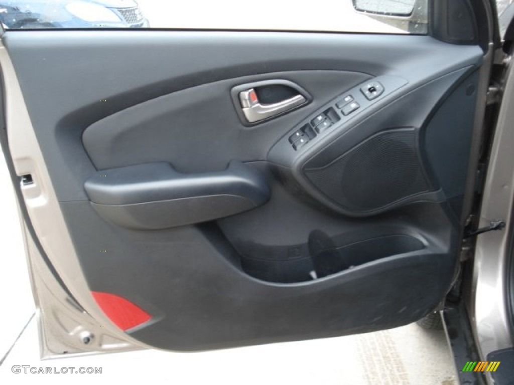 2011 Hyundai Tucson GLS AWD Door Panel Photos