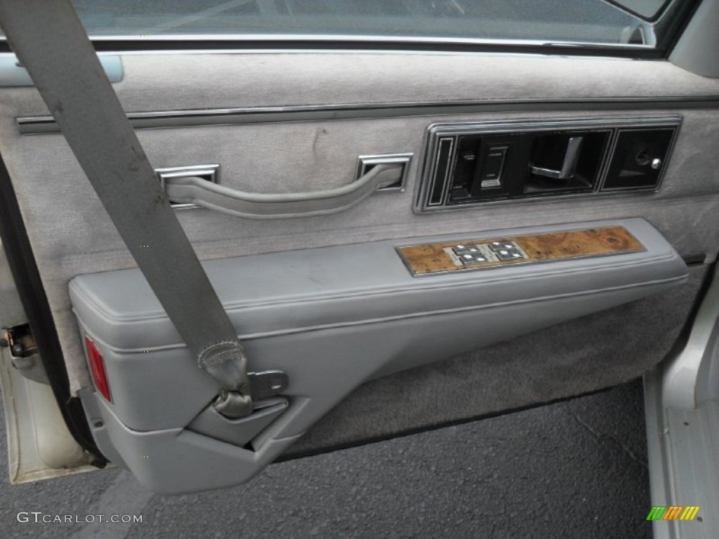 1990 Buick LeSabre Custom Sedan Slate Gray Door Panel Photo #59724150
