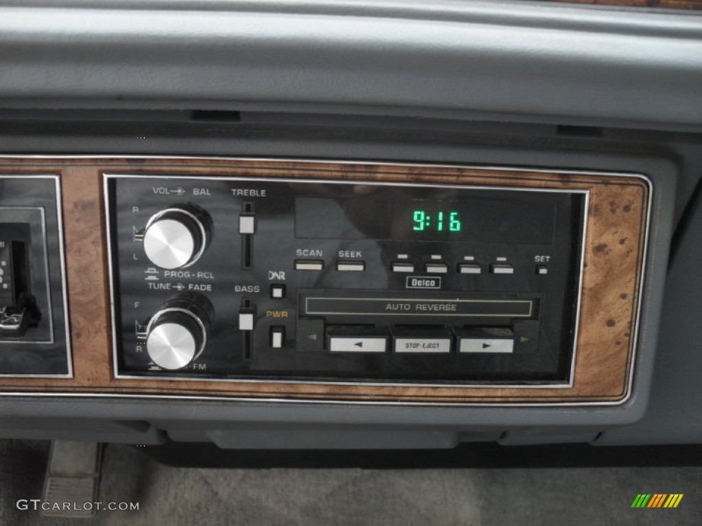 1990 LeSabre Custom Sedan - Silver Metallic / Slate Gray photo #10