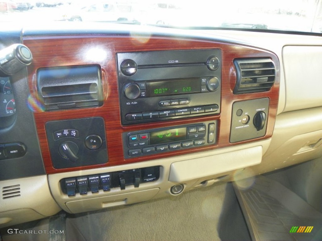 2006 Ford F350 Super Duty Lariat SuperCab 4x4 Dually Controls Photo #59724174