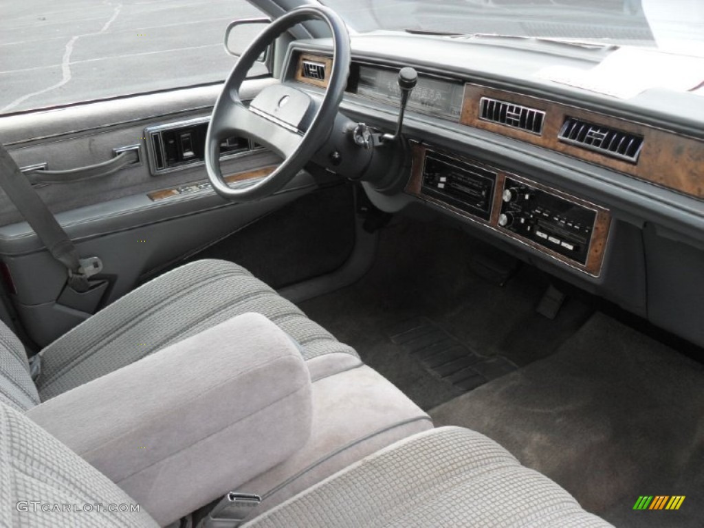 1990 Buick LeSabre Custom Sedan Dashboard Photos
