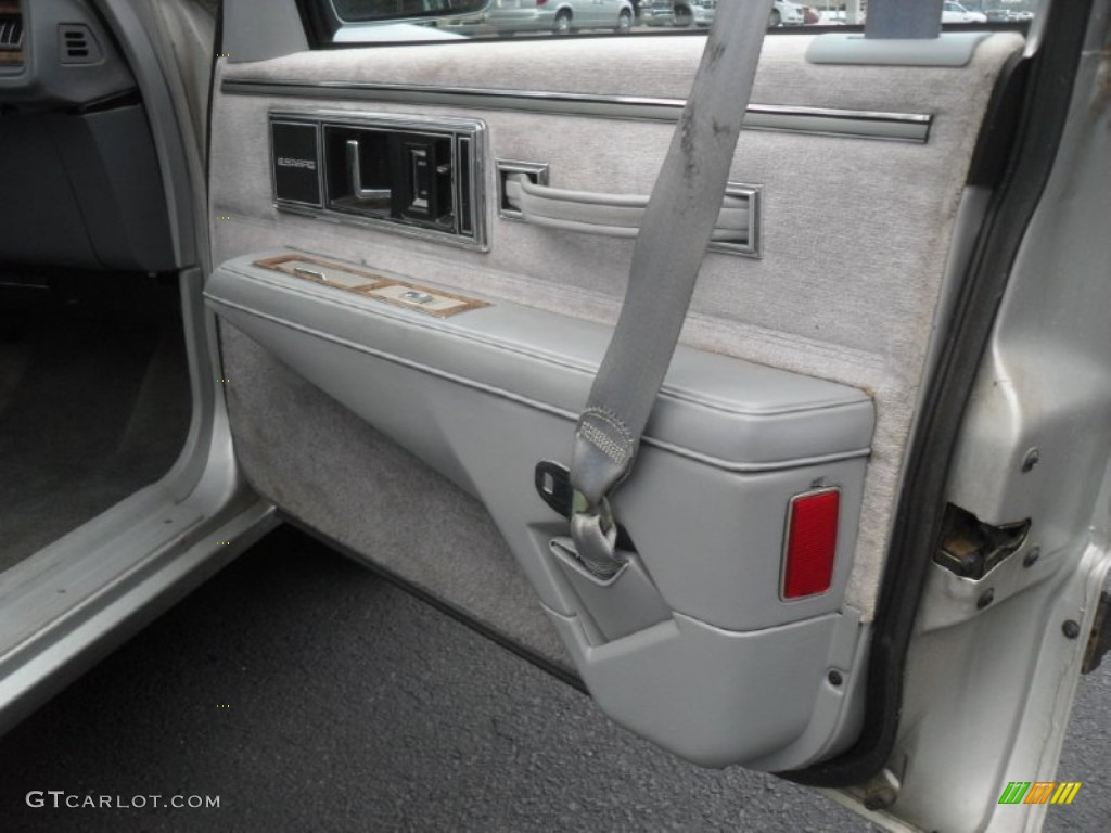 1990 Buick LeSabre Custom Sedan Slate Gray Door Panel Photo #59724258