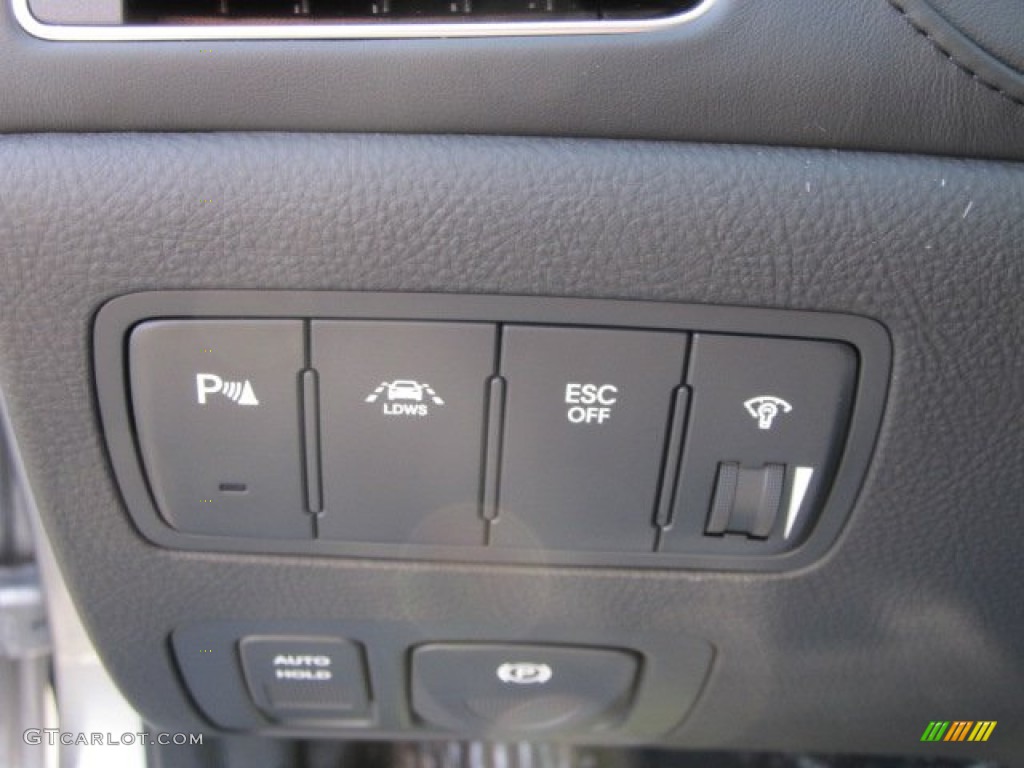 2012 Hyundai Genesis 3.8 Sedan Controls Photo #59726361