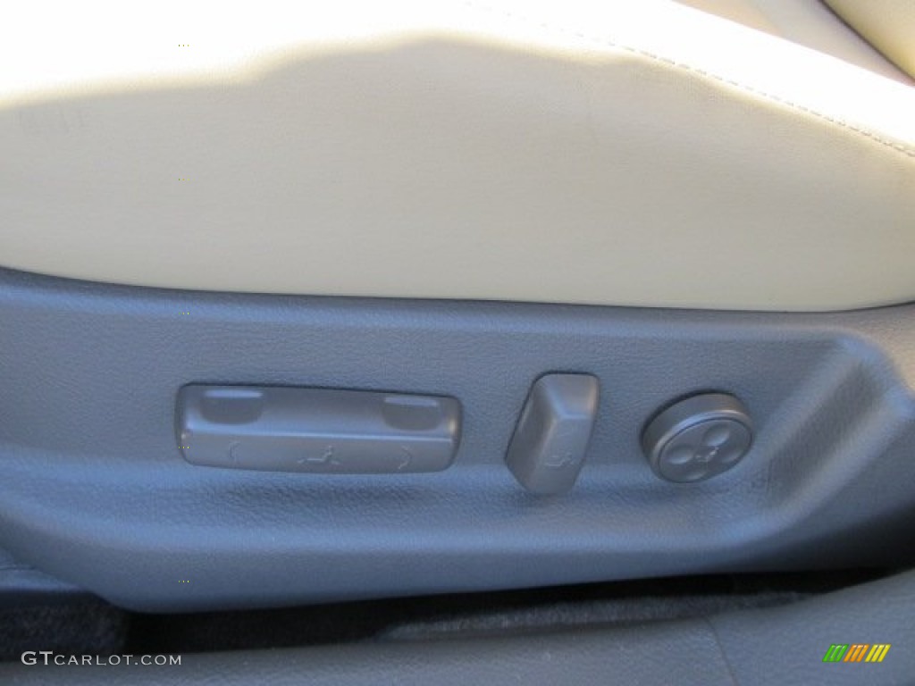 2011 Genesis 4.6 Sedan - White Satin Pearl / Cashmere photo #15