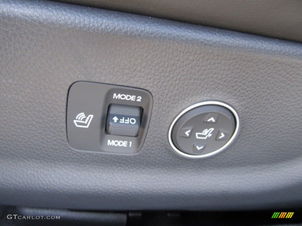 2011 Hyundai Equus Signature Controls Photo #59727236