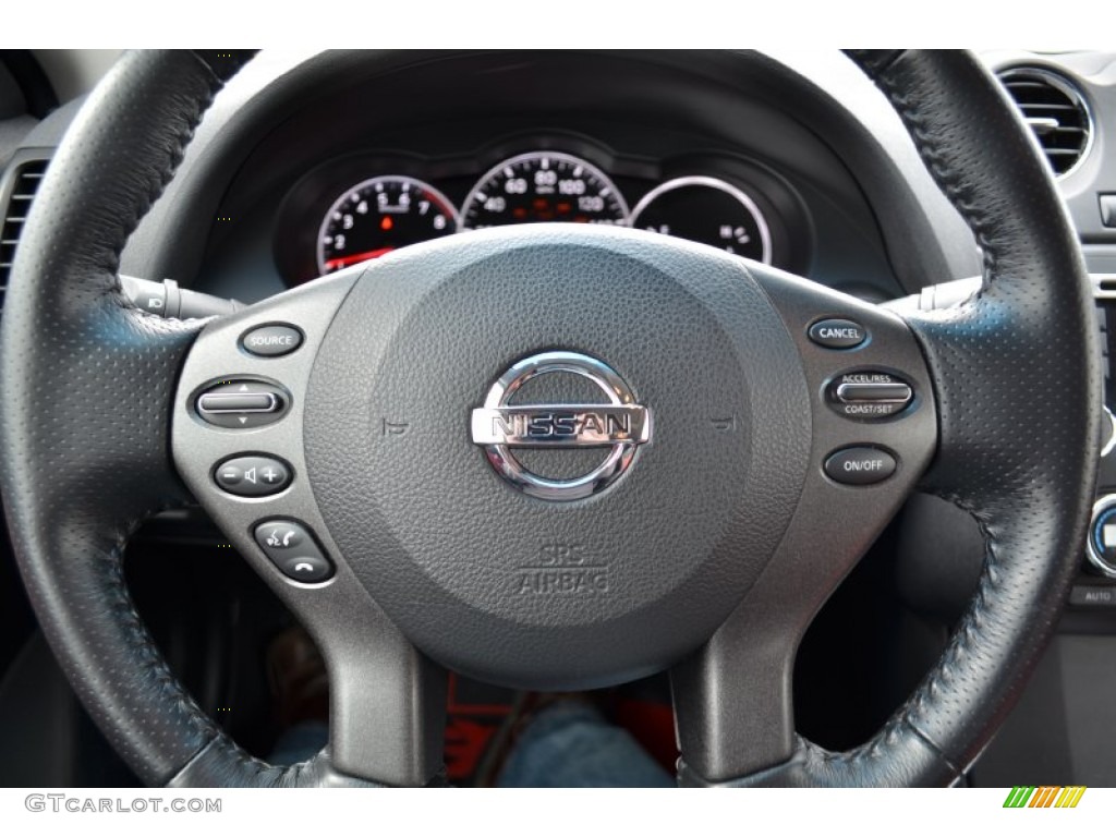 2011 Nissan Altima 3.5 SR Coupe Steering Wheel Photos