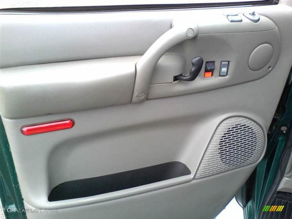 2000 Astro AWD Passenger Conversion Van - Dark Forest Green Metallic / Medium Gray photo #12